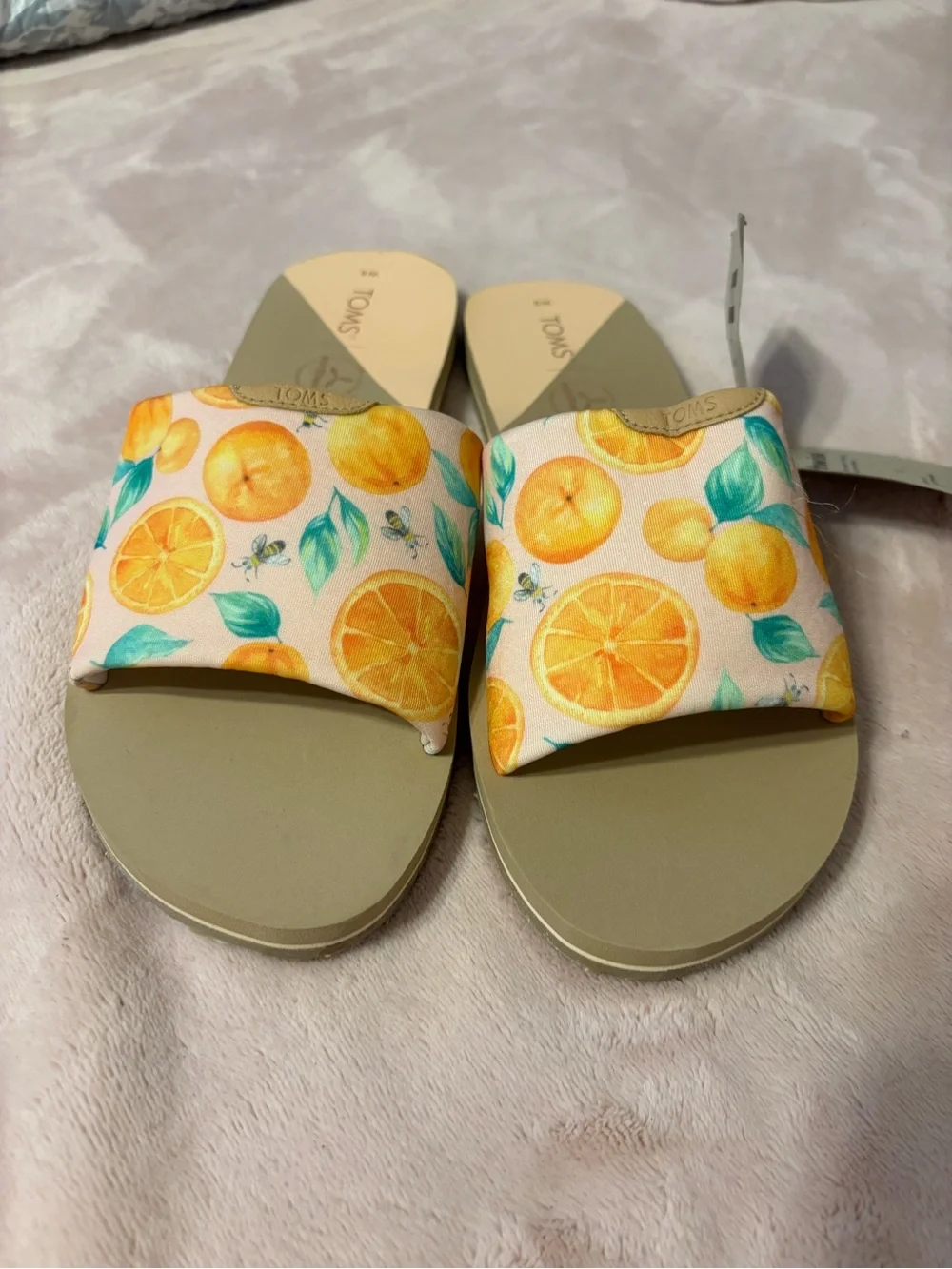 TOMS Earthwise Citrus Print Slide Sandals Orange Fruit Women’s Size 8 NWT